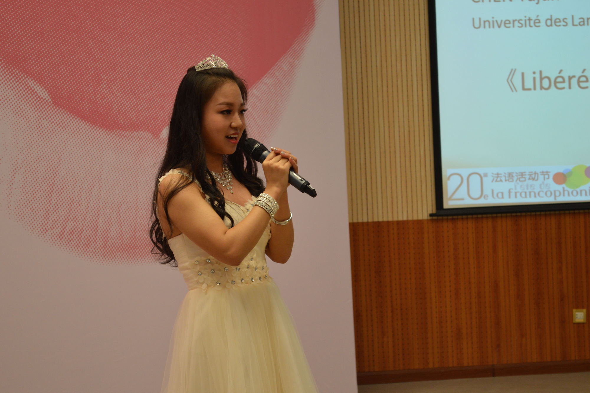 15届歌曲比赛——陈俞君 足球比分